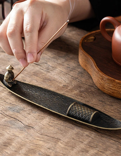 Load image into Gallery viewer, Creative Incense Holder Incense Holder Boat Old Men Fishing Japanese Style Incense Stick Burner Aromatherapy Ornament Home Decor
