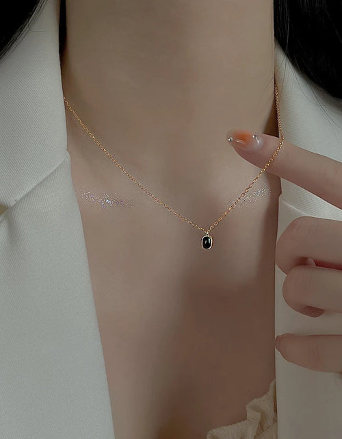 Load image into Gallery viewer, Luxury Black Crystal Beanie Pendant Necklace
